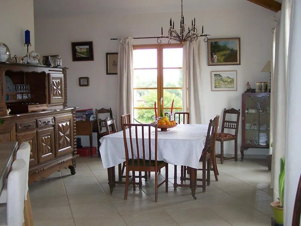 Longdole Bed & Breakfast Gaujan
