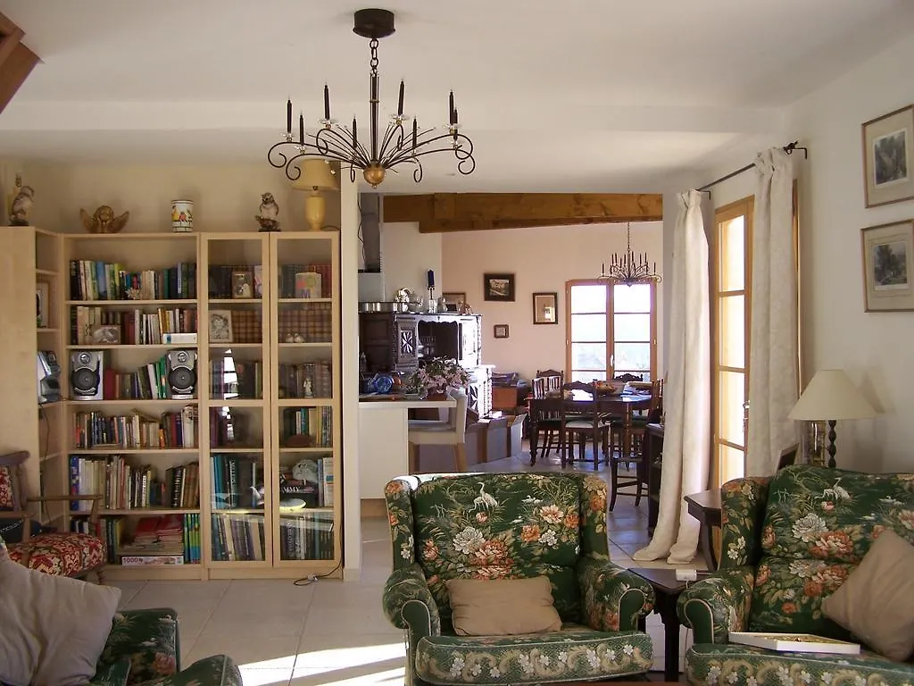 Longdole Bed & Breakfast Gaujan