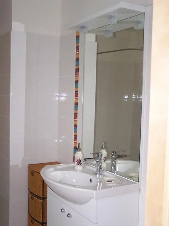 Longdole Bed & Breakfast Gaujan