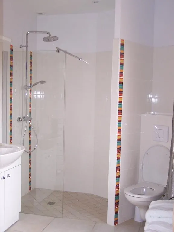 Longdole Bed & Breakfast Gaujan 3*,  France